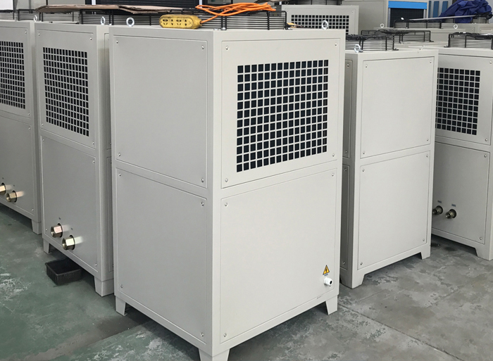 油冷卻機是如何做到讓機器恒溫、恒流的？