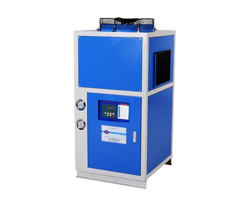 工業(yè)冷油機(jī)該怎樣進(jìn)行定期的安全檢查? 工業(yè)冷油機(jī)該怎樣進(jìn)行定期的安全檢查?