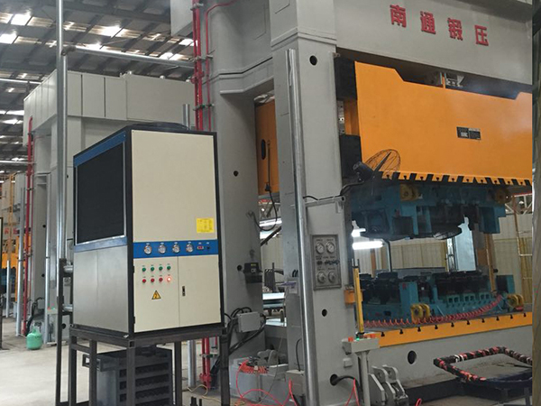 工業(yè)油冷機(jī)什么樣的環(huán)境下工作 工業(yè)油冷機(jī)什么樣的環(huán)境下工作